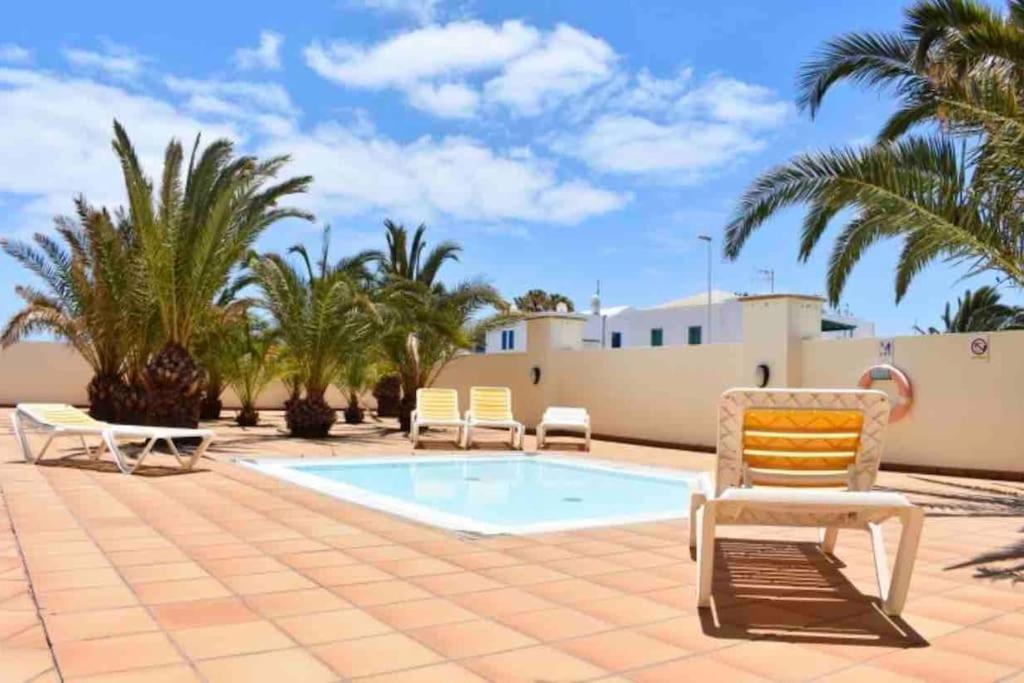 Riviera Park 7A - Air Con- Wi-Fi- Uk Channels- 5 Minutes Walking From The Sea Lejlighed Tías Eksteriør billede